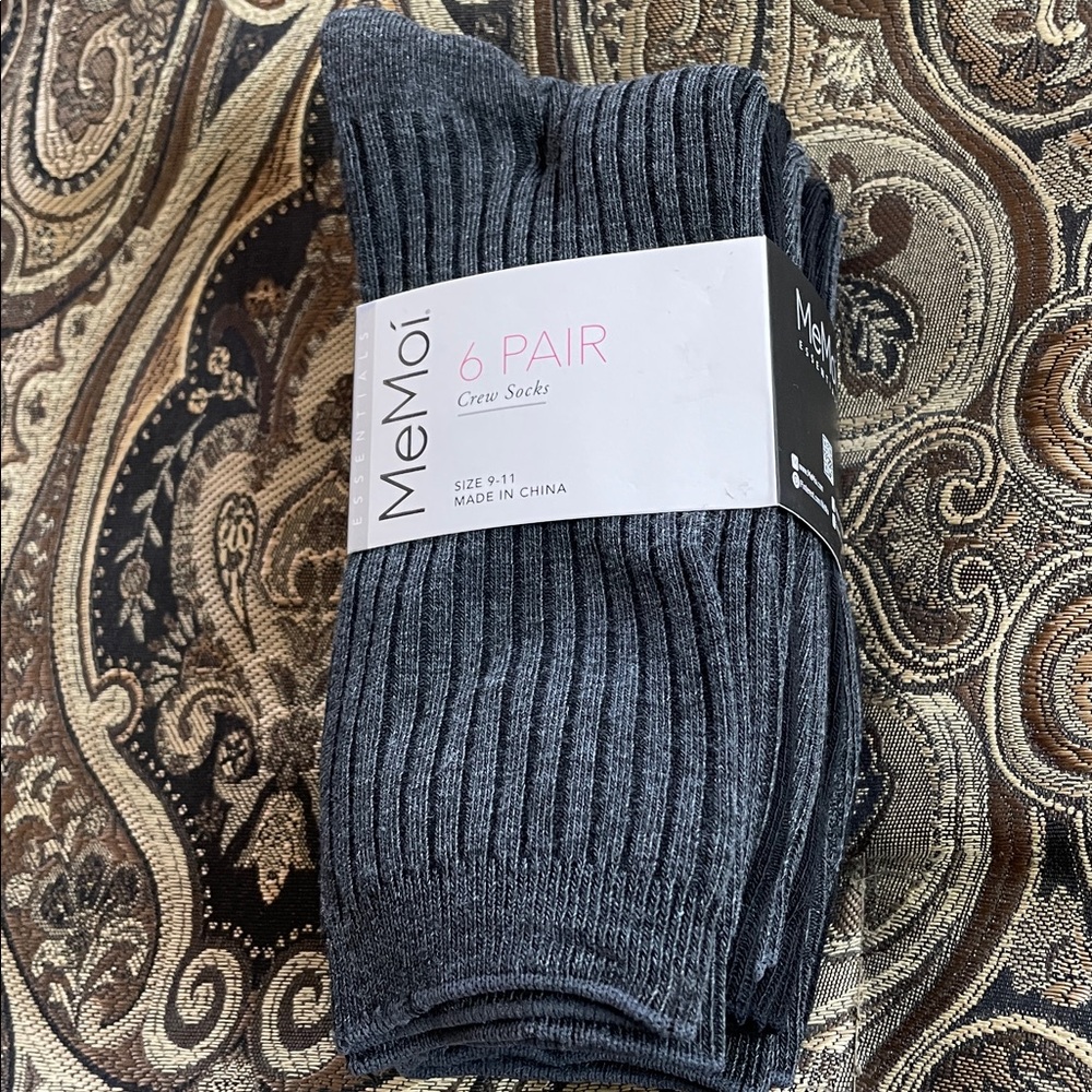 MeMoi Essentials 6 pairs of black and grey crew socks. - Picture 7 of 7